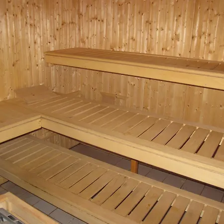 דירה Chottes Nend230 In And Out