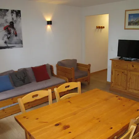 Chottes Nend230 In And Out דירה *